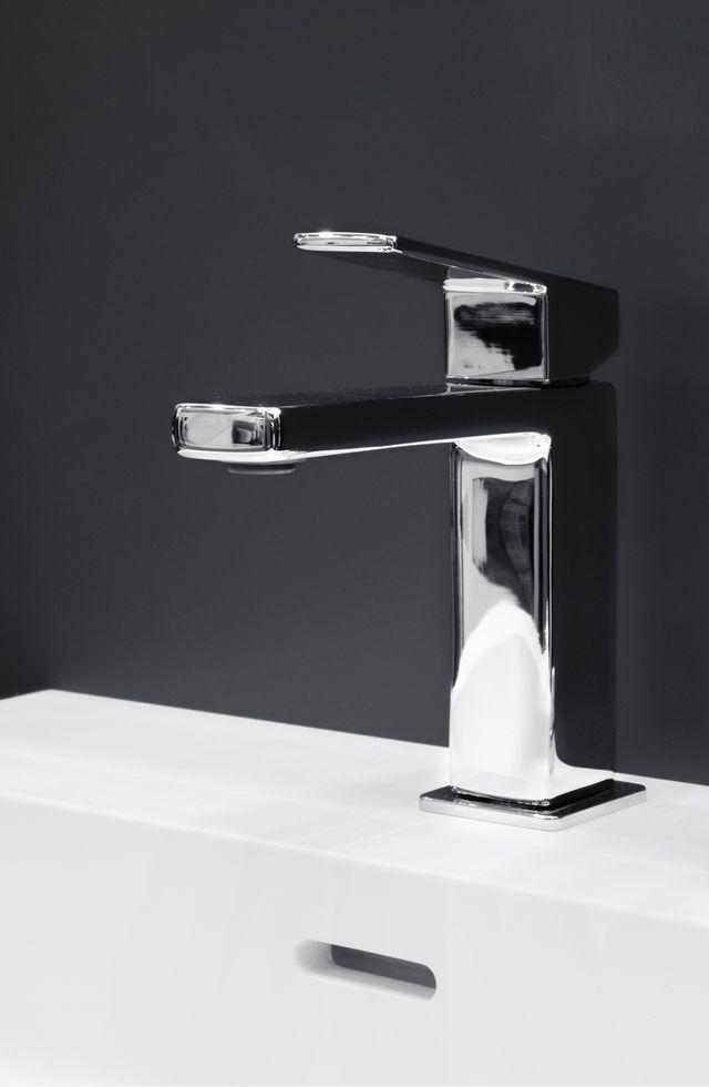 Moderner Wasserhahn